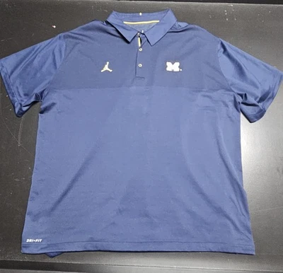 Camisa Polo Michigan Wolverines Para Hombres 3XL Azul Jordan Dri-FIT Golf NCAA Nike Foto 1 de 4