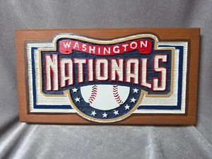 WASHINGTON NATIONALS INSEGNA IN LEGNO ROUTER 10 X 5,5 POLLICI ROSSO BIANCO BLU - Foto 1 di 6