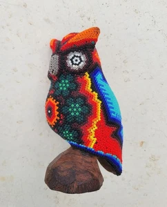 MEXICAN FOLK ART BEADED CARVED TIMBER HUICHOL OWL FIGURE - Picture 1 of 8