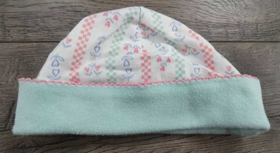 Baby Girl Clothes Gymboree Vintage Rainbow Tag Infant Size Heart Hat - Image 1 of 1