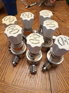 Lot of 7 Tescom 74-3862TRL31 VCR 500psi - Picture 1 of 3