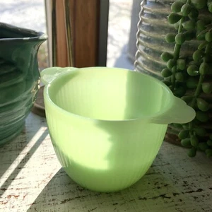 Azúcar acanalado jadeíta vintage vidrio verde pastel Pascua sin tapa pequeña porción - Imagen 1 de 5