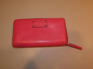 Kate Spade New York Pink Zip Close Women's Wallet - Picture 1 of 5