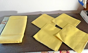 Yellow Tablecloth and 4 Matching Napkins - Picture 1 of 4
