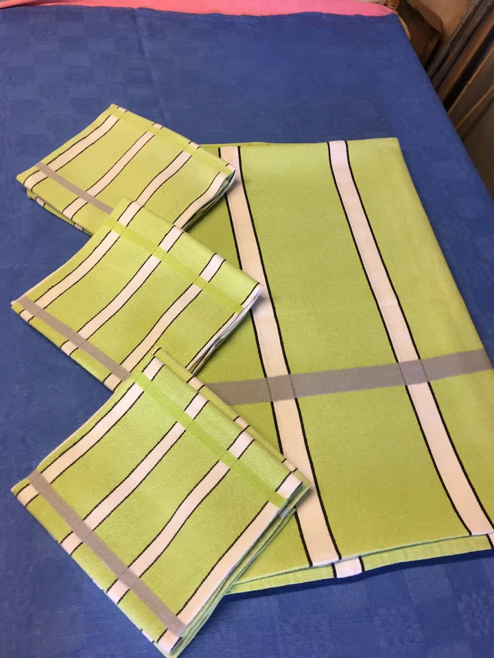 GRANDE NAPPE ANCIENNE  En Coton - Photo 1/4