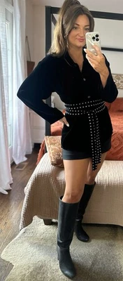 1996 Victoria’s Secret Size Medium Black Silk Blend Velvet Long Sleeve Top - Image 1 of 4