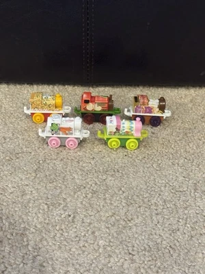 Thomas And Friends Minis Lote Surtido de 5 Foto 1 de 4