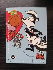 1996 Upper Deck Space Jam #58 Pepe Kisses One off the Glass - Spedizione gratuita!! - Foto 1 di 2