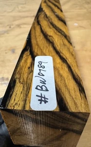 Madera de ébano blanco y negro torneado en blanco (12”x 1-3/4”x 1-5/8”), #BWE0789 - Imagen 1 de 4