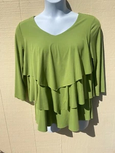 SUSAN GRAVER LIQUID KNIT TIERED TOP OLIVE SZ M - Picture 1 of 2