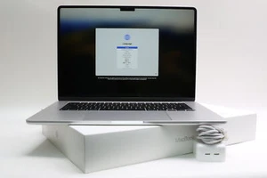 15" 2024, MacBook Air, MRYP3LL/A, Apple M3, 8GB, 256GB SSD, 10C - Picture 1 of 12