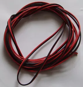 2,5 METER ZWEI SCHWARZ ROT 4 mm q KABEL SOLARSTROM 40A max Schwerlastkühlschrank - Bild 1 von 2