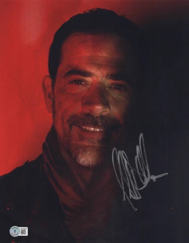 JEFFREY DEAN MORGAN WALKING DEAD SIGNED 11X14 PHOTO AUTOGRAPHED BECKETT BAS COA Cover