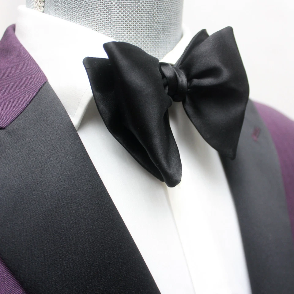 Pajarita mariposa autoatada negra 100 % seda nueva con etiquetas Foto 1 de 4