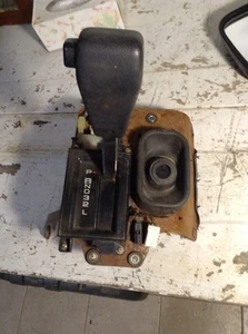 98 99 2000 2001 2002 Trooper 4x4 Automatic Transmission Floor Shifter Assembly - Picture 1 of 3