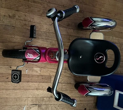 Triciclo Schwinn para niños pequeños rosa intenso niñas triciclo niños paseo en campana de juguete para niños Foto 1 de 4