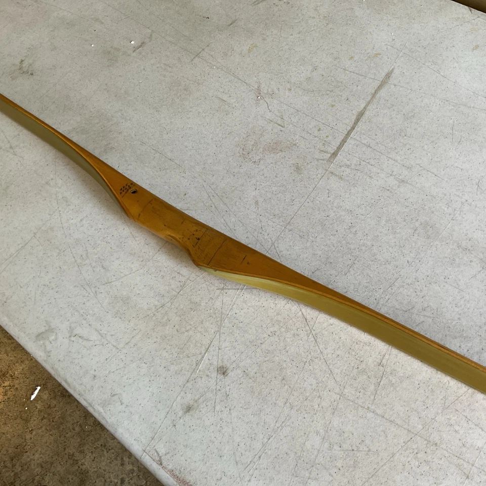 Bear Archery Glass Powered Cub Recurve Bow 58# 62” SJ938 - Image 1 of 4