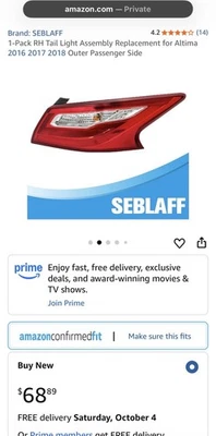 Conjunto de luces traseras de pasajero para un Nissan Altima 2016-2018 Foto 1 de 4