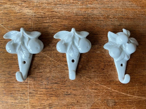 3 Vintage Ceramic Hooks w/Original Box Cover