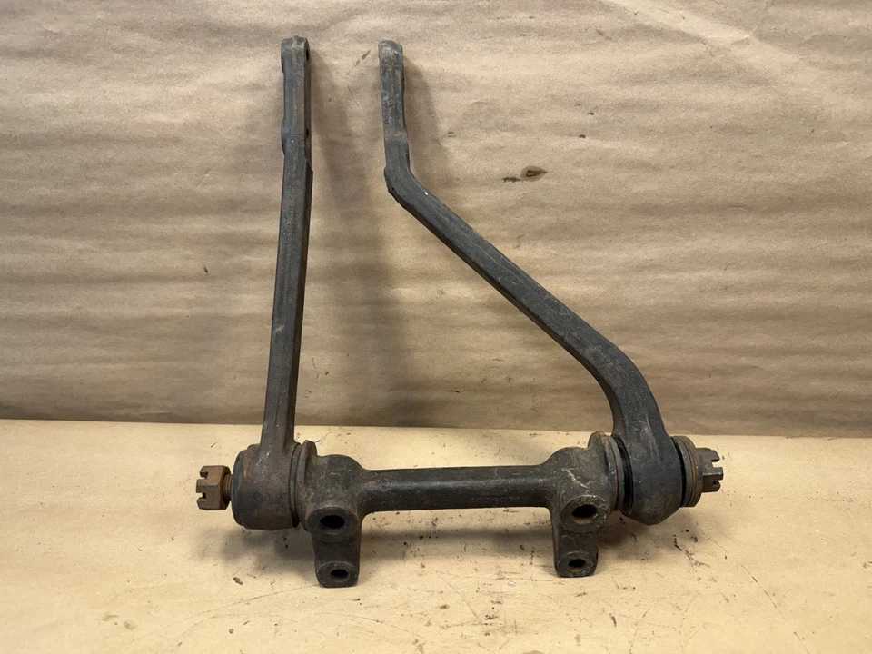 Jaguar XK140 XK150 Front Upper Wishbone Assembly OEM C4733 - Изображение 1 из 4