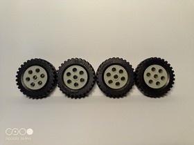 LEGO 2695 Wheel 30mm D. x 13mm 13 x 24 Model Team 8810 8244 8872 Old Light Gray