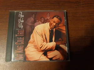Nat King Cole Trio - This Side Up (1999 CD) 20372 Newsound/Sterling - Imagen 1 de 4