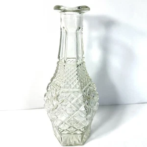 Vintage Anchor Hocking Wexford Clear Glass Diamond Cut Wine / Whiskey Decanter - Picture 1 of 5