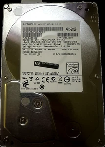 Disque dur interne de bureau Hitachi 1 To SATA 3,5" HCS5C1010CLA382 - Photo 1/2