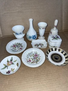 10x Stück kleine Keramik u.a. Wedgwood, Royal Doulton & Royal Worcester - Bild 1 von 19