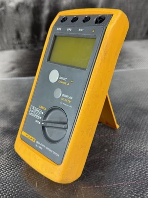 ¡En muy buen estado! PROBADOR DE TIERRA FLUKE 1621 *Garantizado* (solo unidad principal) Envío rápido Foto 1 de 4