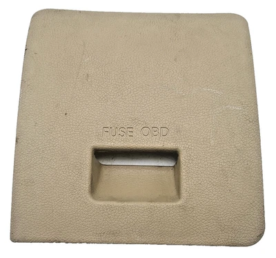 2012-2017 HYUNDAI ACCENT TAN INTERIOR ACCESS PANEL FUSE BOX COVER - Image 1 of 4
