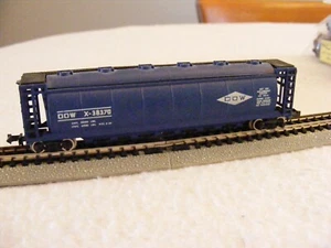 N Scale Atlas Dow Chemicals closed hopper car Loose Stock USED - Picture 1 of 1