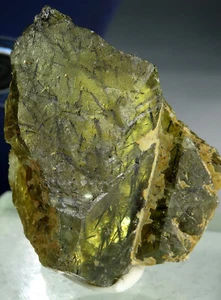 85 CARATS NATURAL SPHENE WITH AEGRINE INCLUSION FROM PAKISTAN, (Ft-61), - Picture 1 of 9