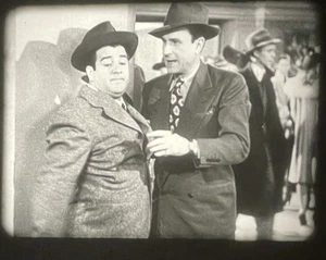 16mm Film: Riot On Ice Short Of Hit The Ice, Abt und Costello, s/w, 1949 - Bild 1 von 17