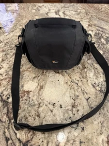 LOWERPRO Edit 110 schwarz gepolsterte Kameratasche mit Schultergurt - Schwarz - Bild 1 von 5