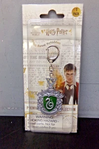 WIZARDING WORLD HARRY POTTER PREMIUM KEYCHAINS COLLECTION SLYTHERIN - Picture 1 of 1