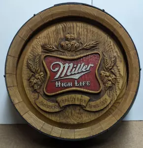 Insegna Miller High Life Fusto Birra Finto Legno Plastica Fusto Fine Cartello Espositore 18" - Foto 1 di 6