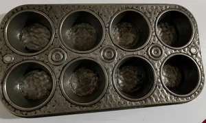 Bake King Metall 8 Tassen Muffin Cupcake Backform - gehämmert Vintage Design - BASTELN?? - Bild 1 von 4