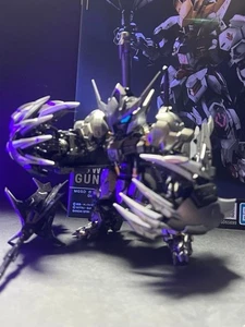 MGSD Gundam Barbatos Iron-Blooded Coating with Giant Claw Accessory Figure Model - Picture 1 of 21