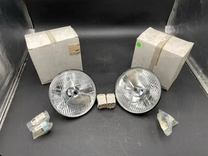 MG TD, TF, Triumph TR2, TR3, TR4, MGA P700 Tripod Headlight Set New - Picture 1 of 8