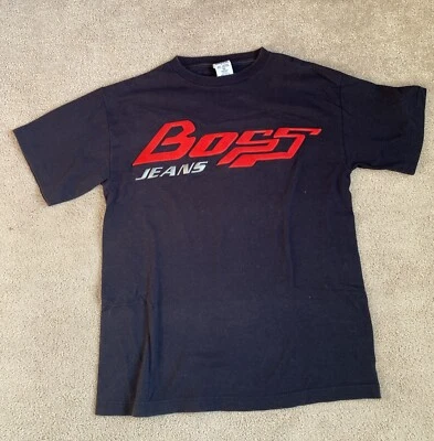 Camiseta De Colección Años 90 BOSS IG Diseño Skate Niño’s Talla Mediana Roja Logo Boss y Plateada Foto 1 de 4