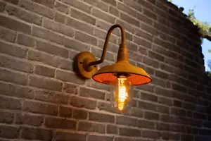 Handgefertigte Rostlampe | Einzigartiger Blickfang für Ihren Außenbereich - Bild 1 von 4