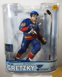 McFarlane 2007 Wayne Gretzky St. Louis Blues NHL Legends Series 5 - Picture 1 of 4