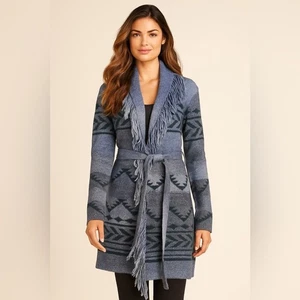 Cardigan lungo Badgley mischka blu nero jacquard maglia scialle cintura frange L nuovo con etichette - Foto 1 di 12