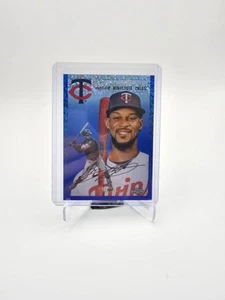 2023 Topps Chrome Platinum Anniversary - Byron Buxton #222 Blue Mini-Diamond... - Picture 1 of 2