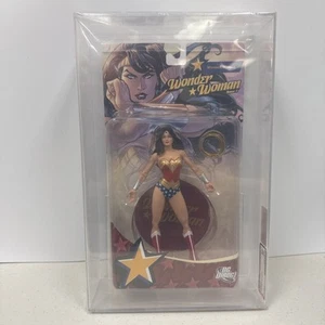 DC Direct 2007 Wonder Woman Series 1 AFA 85 - Picture 1 of 3