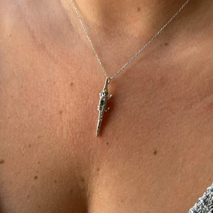 925 Sterling Silver Lab-Created Gemstone Crocodile Animal Pendant Necklace Women - Picture 1 of 5