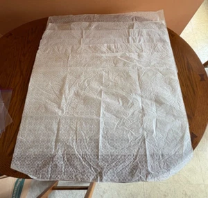 COACH - Tissue Paper Classic "C" 7 Sheets ! Excellent Price !! - Picture 1 of 16