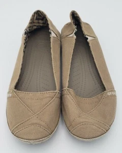 Zapatos planos de ballet Crocs Angeline caqui tostado sin cordones de lona 15336 para mujer talla 7  - Imagen 1 de 6