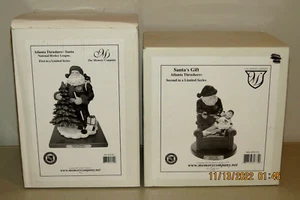 Juego de 2 estatuas de Memory Co. Atlanta Thrashers SANTA REGALO DE SANTA en caja Navidad - Imagen 1 de 3